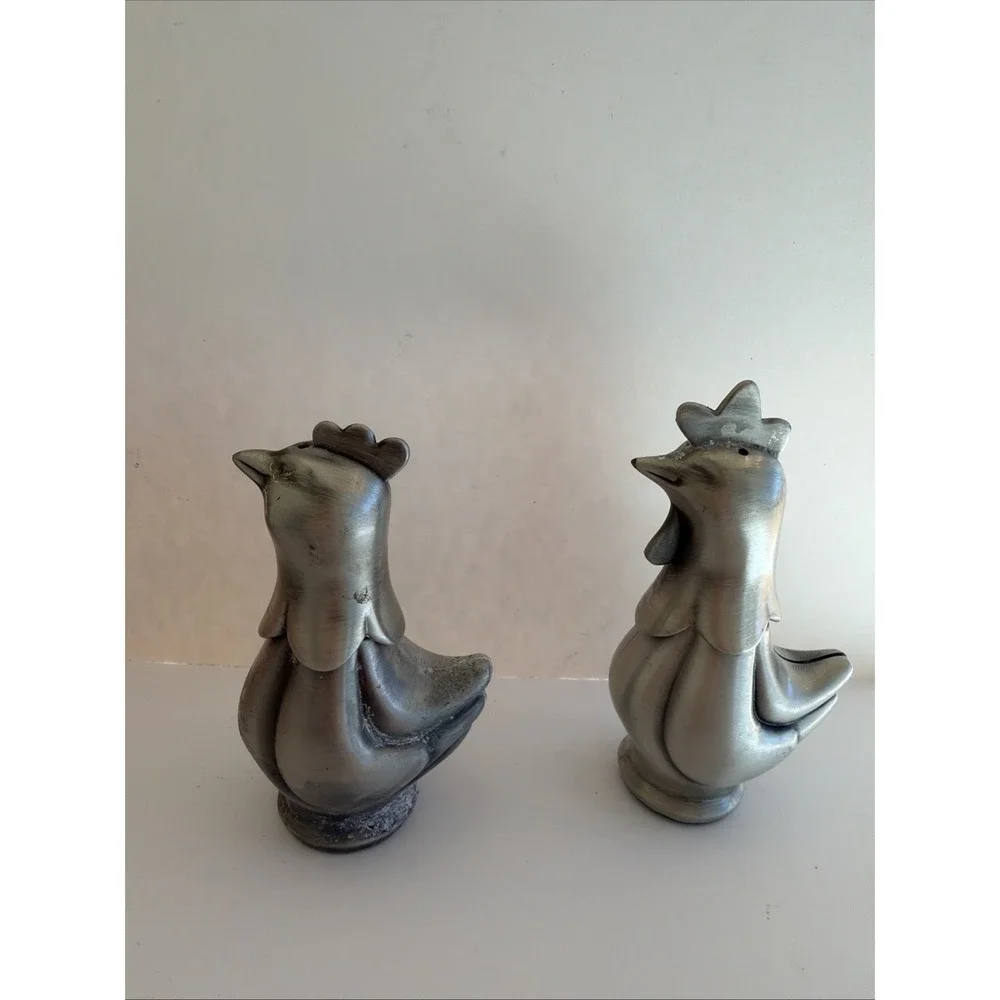 Vintage Aluminum Hen Rooster Salt & Pepper‎ Shakers Farmhouse MCM Pair